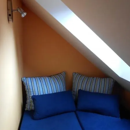 In Milna Mit Kleiner Sauna Lojzova Paseka